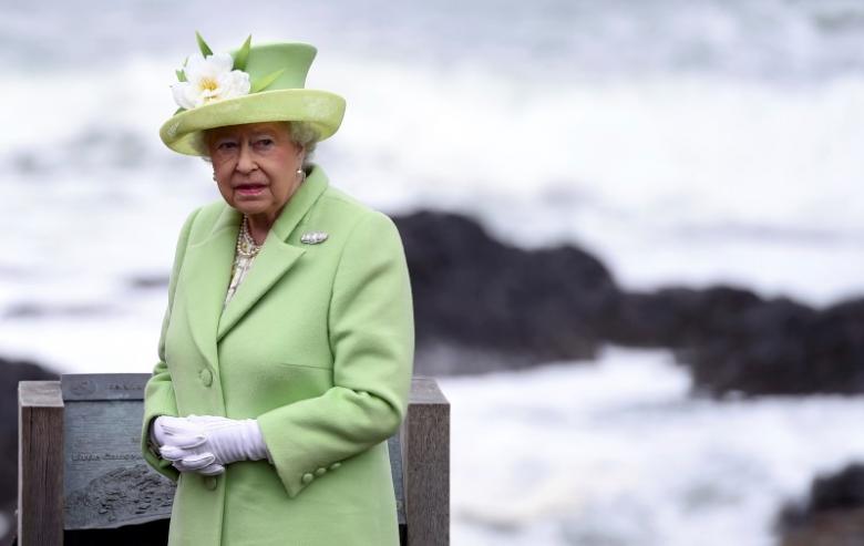 Queen Elizabeth ‘Eats to Live, not Lives to Eat’