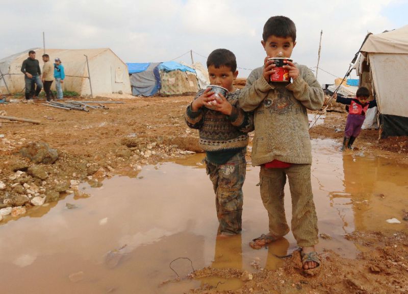 Saudi Campaign Continues Providing Safe Drinking Water for Displaced Syrians
