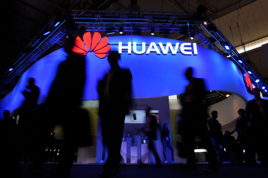 Huawei to Reveal New Mobile Phone Chip to Rival Apple, Samsung