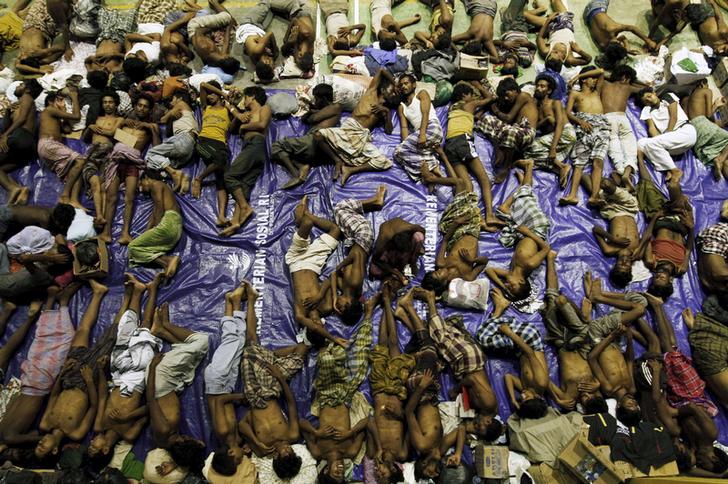 Quarter of Rohingya Muslim Population Flees Rakhine State with Horror Stories to Tell