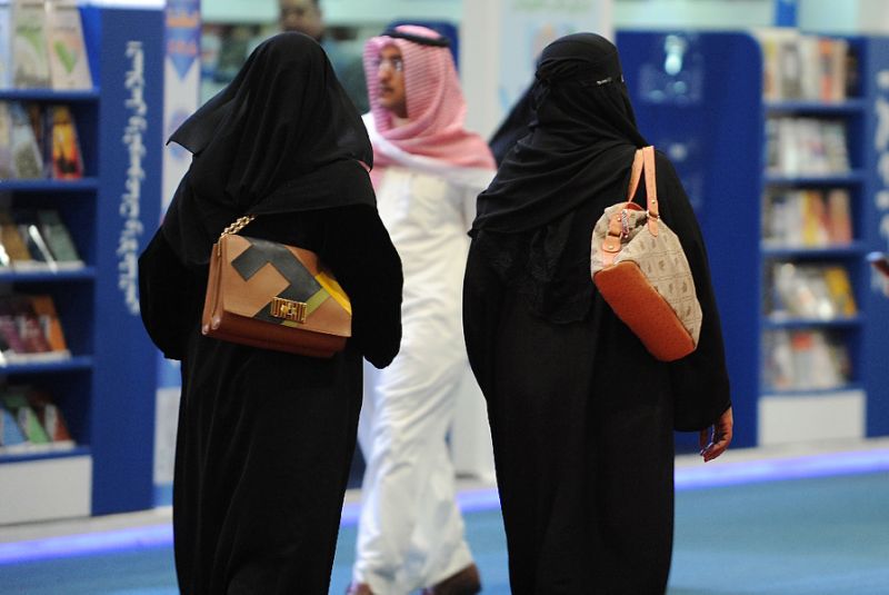 Saudi Arabia: Women to Drive after Community Persuaded