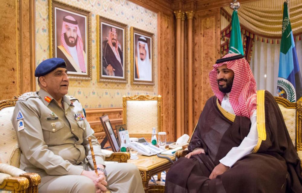 Saudi Crown Prince Discusses Military Cooperation with Commander of Pakistani Army