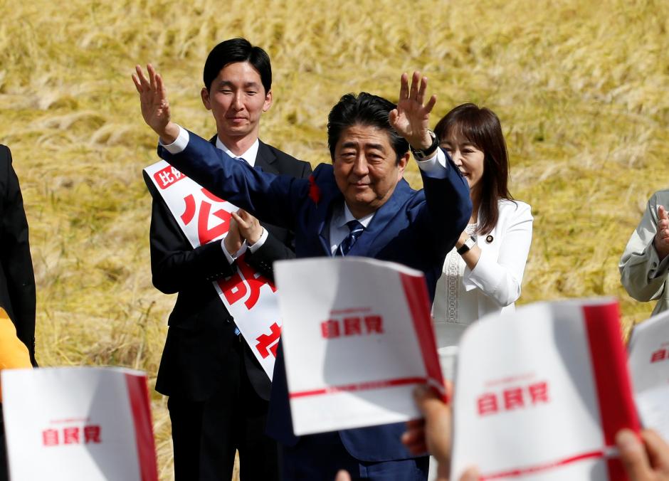 Abe Faces Off against Tokyo Governor as Election Campaign Begins in Japan