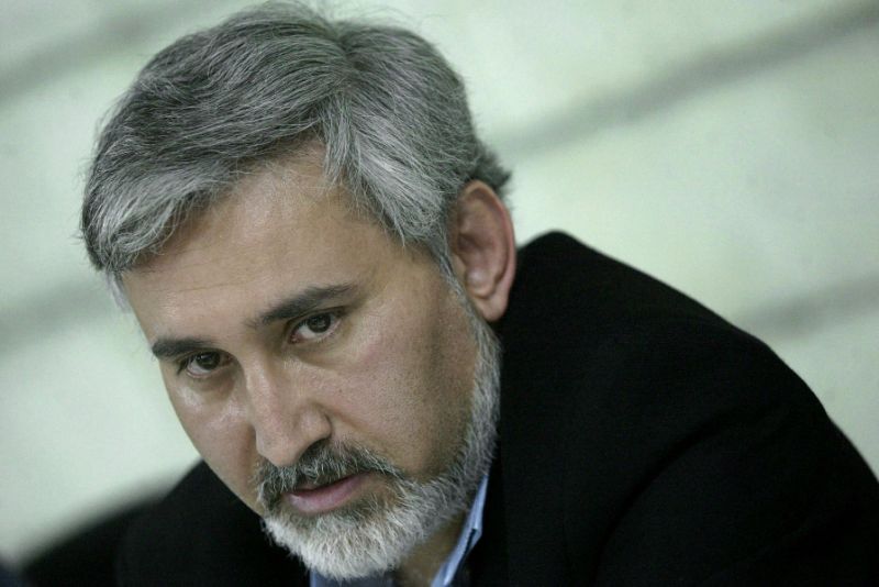 Seven Reformist Leaders Sentenced to Jail in Iran