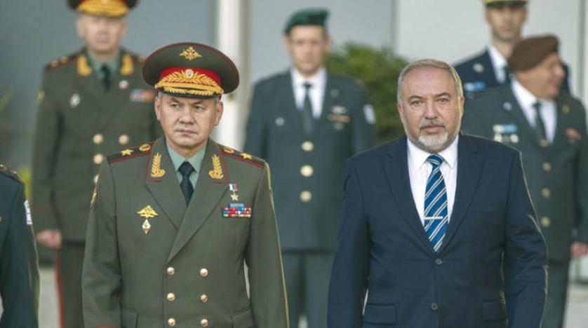 Russian Defense Minister in Tel Aviv, Dodges Commenting on Israeli Airstrike in Syria