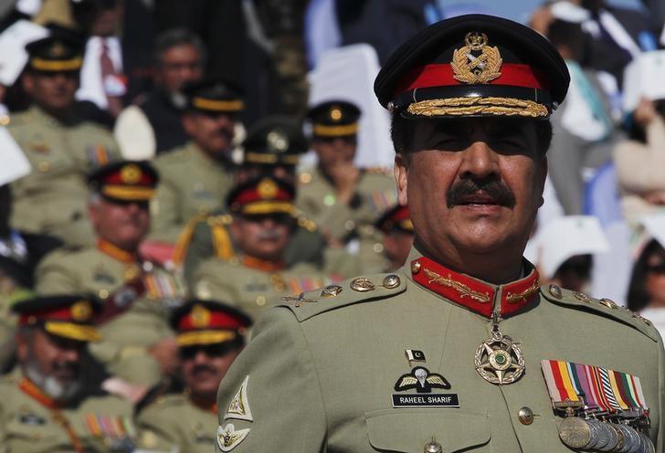 General Sharif Says Terrorists Restrict Attack Strategy to Smaller Rings